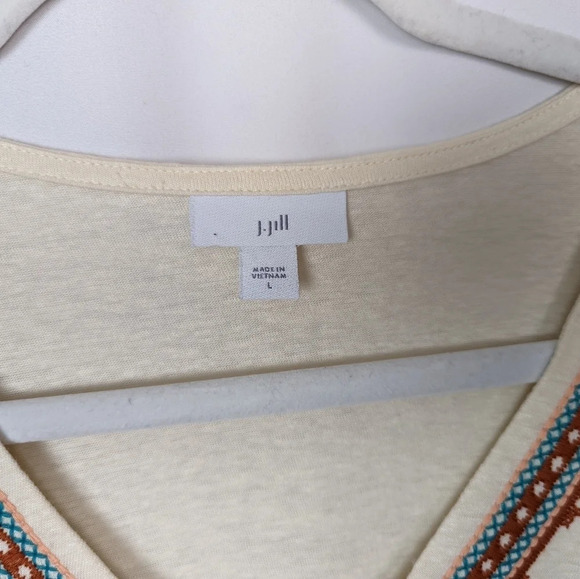 J. Jill sz L Embroidered Embellished V Neck Tee Linen Blend Aztec Top Shirt Tee - Picture 6 of 8